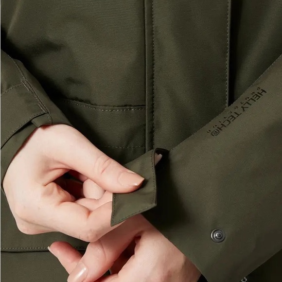 HELLY HANSEN FRIDA INSULATED WINTER PARKA - Picture 10 of 16